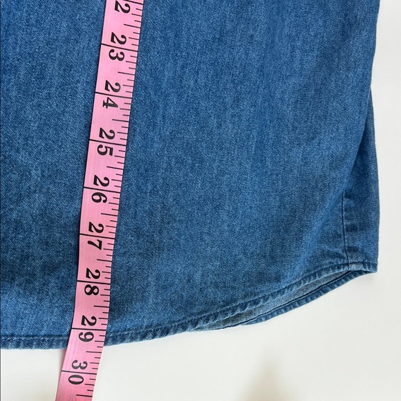 Karen Scott II Christmas Blue Denim Shirt with Festive Embroidery Size 2X - Picture 11 of 11